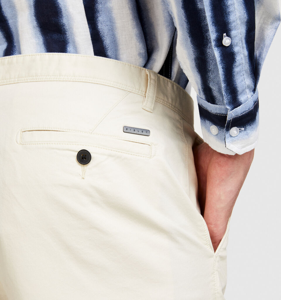 Slim fit bermudas - men's slim fit trousers - Creamy White | Sisley image number 5